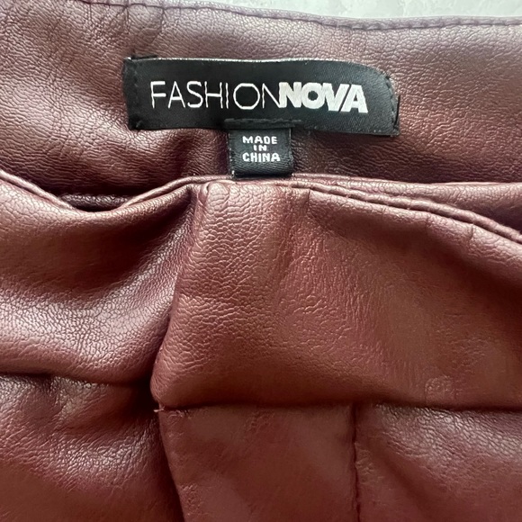 Fashion Nova Julia Faux Leather Chocolate Trouser Pants size Medium - Picture 9 of 13
